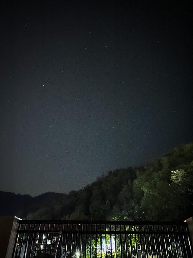 Hot - House Of Travellers, Rishikesh Hostel Bagian luar foto
